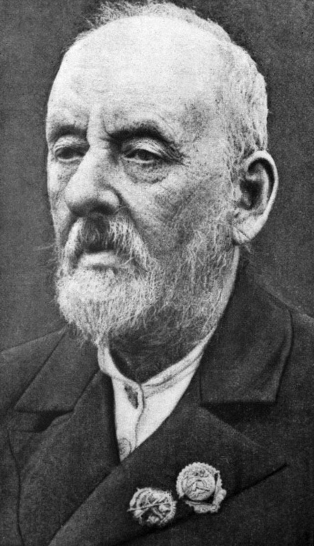 Konstantin Tsiolkovsky with the Order of the Red Banner of Labor and the badge of the USSR Osoaviakhim Activist. 1932-1933. Photographer: Chmil Feodosiy Andronikovych.