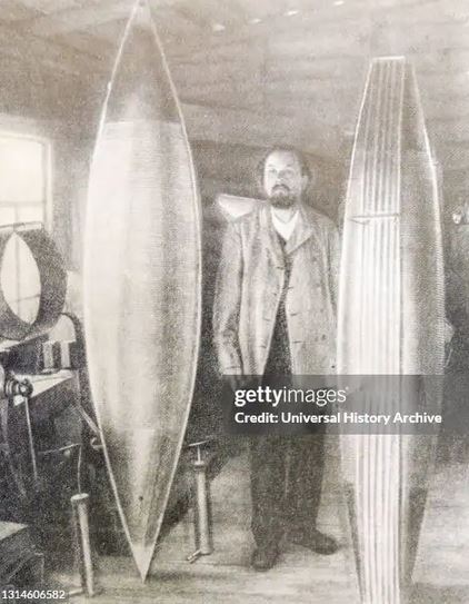 Архивная фотография с изображением К. Э. Циолковского, оцифрованная и представленная через стоковое агентство Getty Images (gettyimages.co.uk) Архивная фотография с изображением К. Э. Циолковского, оцифрованная и представленная через стоковое агентство Getty Images (gettyimages.co.uk)