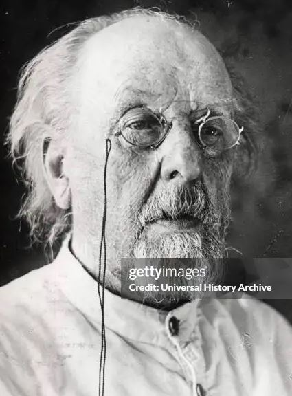 Архивная фотография с изображением К. Э. Циолковского, оцифрованная и представленная через стоковое агентство Getty Images (gettyimages.co.uk) Архивная фотография с изображением К. Э. Циолковского, оцифрованная и представленная через стоковое агентство Getty Images (gettyimages.co.uk)