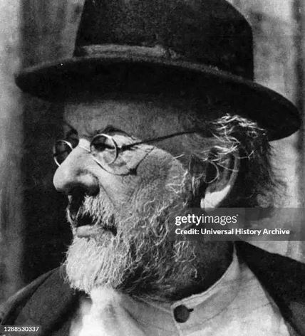 Архивная фотография с изображением К. Э. Циолковского, оцифрованная и представленная через стоковое агентство Getty Images (gettyimages.co.uk) Архивная фотография с изображением К. Э. Циолковского, оцифрованная и представленная через стоковое агентство Getty Images (gettyimages.co.uk)