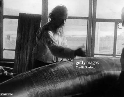 Архивная фотография с изображением К. Э. Циолковского, оцифрованная и представленная через стоковое агентство Getty Images (gettyimages.co.uk) Архивная фотография с изображением К. Э. Циолковского, оцифрованная и представленная через стоковое агентство Getty Images (gettyimages.co.uk)